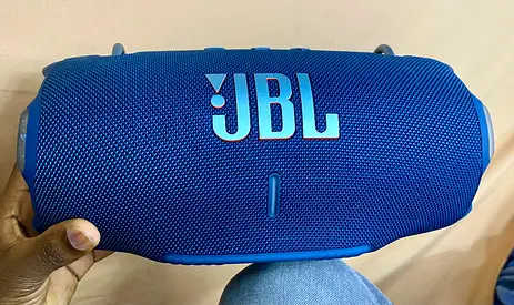 JBL Xtreme 4 Portable Bluetooth Speaker - Blue, excellent condition