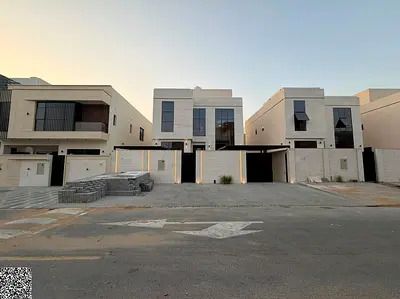 امتلك فيلا احلامك_ بسعر شامل رسوم التسجيل والتمليك  طابقين وروف _تملك حر لجميع الجنسات_ قابل للتفاوض_ مساحات كبيرة
