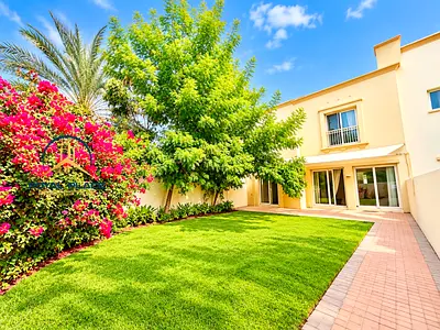 POOL & PARK BACKING | STEP'S AWAY FROM LAKE |QUITE