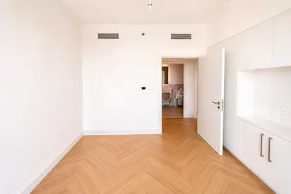 High Floor | 4 Cheques | Zabeel View