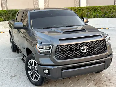 2019 Toyota Tundra Crewmax SR5 (American Specs) Interior and Exterior Excellent Condition