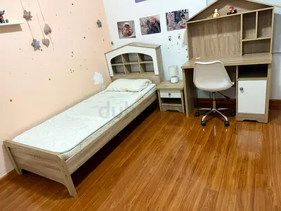 Children’s bedroom furniture set (bed, side table, desk, mattress)