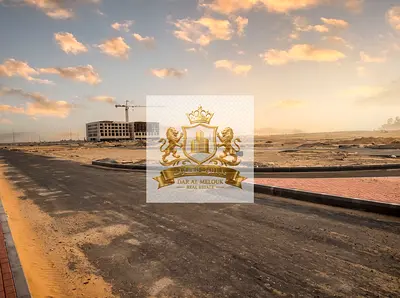 🔥 أرض سكنية زاوية على شارعين في السحمة | 158 درهم للقدم فقط | تملك حر للعرب | جاهزه للبناء فورا