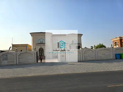 � للبيع فيلا فاخرة في منطقة الرقيبة 4 – ضاحية السيوح �