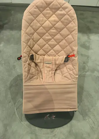 Baby bjorn bouncer