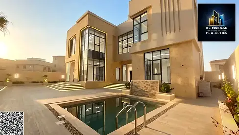 فيلا مودرن مساحة كبيره بمسبح خاص شامل الكهرباء والمياة تملك حر لجميع الجنسيات