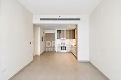 Brand New Unit | Modern Living | Ideal Location
