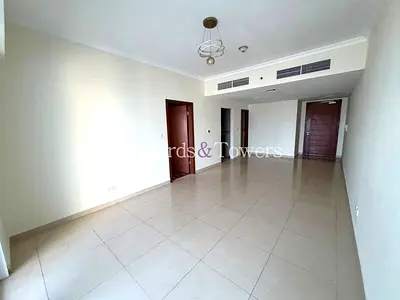 Great Views| Vacant| Great amenities