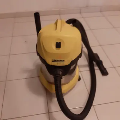 Karcher Wet & Dry Vacuum Cleaner - Good Working Condition