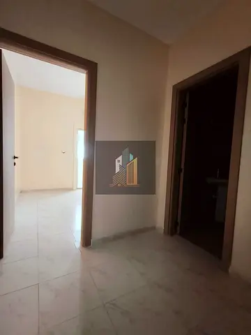 1BHK APARTMENT//GOOD LOCATION//THREE MONTH FREE //NEAR MAGA MALL//NEW RENOVAT BUILDING 12 CHECK PAY