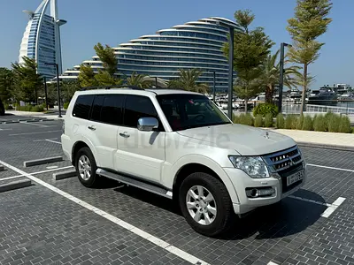 Mitsubishi Pajero GLS 2017 GCC Specs