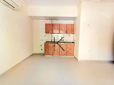 Day of Deal Lavish Big studio Available In Near by Galaxy Supermarket Full of family building Neat and clean room for contact Babar