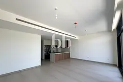 Single Row | Private | Sky Suite