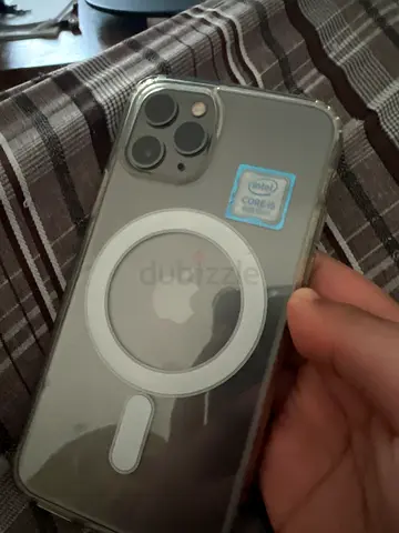 iPhone 11 Pro 256gb with clear case