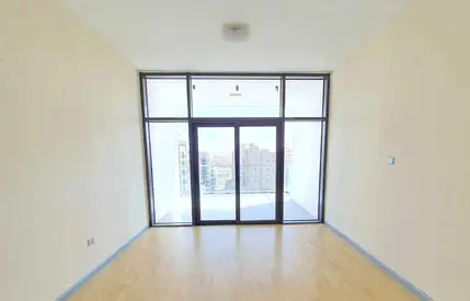 UNFURNISHED | LOW FLOOR | READY TO MOVE