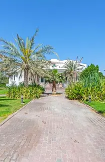 Classic mansion for sale - Sharjah Al azra