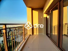 Townhouse View | Large Layout | High Floor