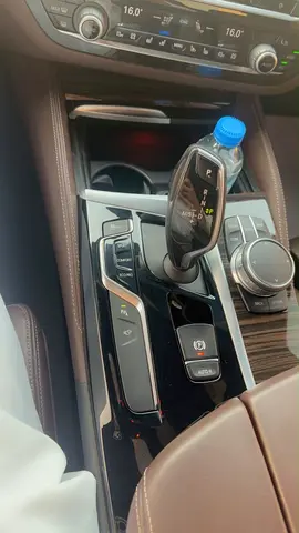 2018 BMW 5-SERIES 照片 10