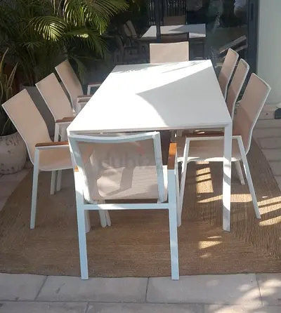Stunning White Aluminium Outdoor Dining Table with 8 mesh chairs