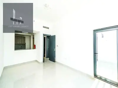 1BR w/ Balcony | Vacant | Unfurnished | Ready to Move in