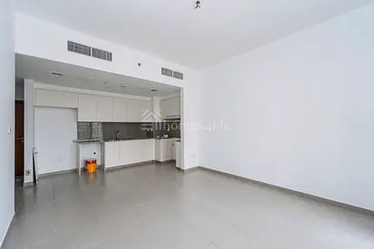 Spacious | Pool View | Well Maintained | Vacant