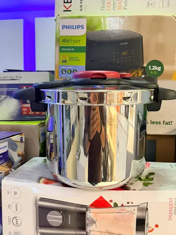 Tefal Stainless Steel Pressure Cooker with Safety Lid - Good Condition