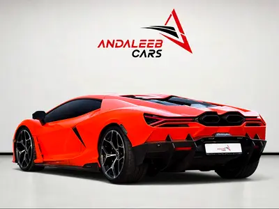 صورة 8 لـ 2024 Lamborghini REVUELTO