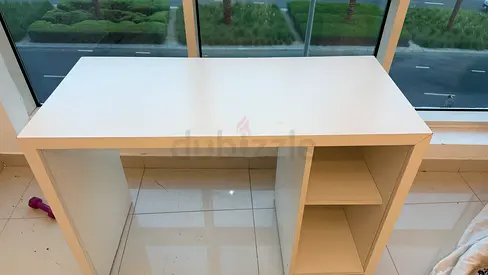 Desk White compact study desk with side shelves