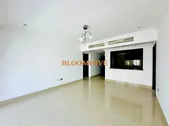 COMMUNITY GARDEN VIEW 2BHK EXTRA SPACIOUS READY TO MOVE IN