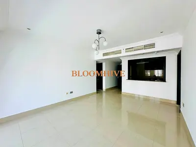 COMMUNITY GARDEN VIEW 2BHK EXTRA SPACIOUS READY TO MOVE IN