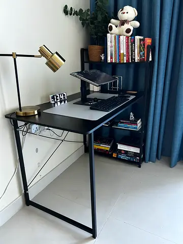 Computer Desk with Shelves and metal frame