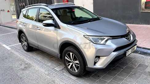 Toyota RAV4 EX 2018 | FWD | Low Mileage | Accident-Free