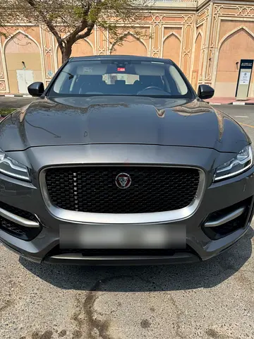 2019 Jaguar F-Pace 25T | GCC | First Owner | No Accidents