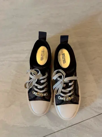Michael Kors women's sneakers - size unknown, gently used