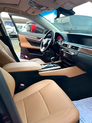 2017 Lexus GS-SERIES — миниатюра 12