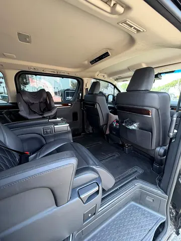 صورة مصغرة 14 لـ 2024 Toyota GRANVIA