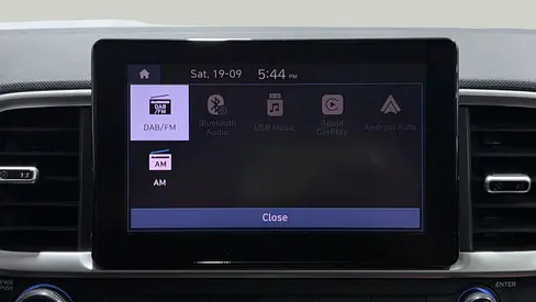 صورة 8 لـ 2025 Hyundai VENUE