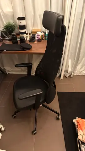 Ergonomic high-back office chair with headrest (good condition)