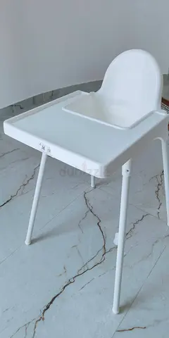 Ikea white high chair with detachable tray - excellent condition