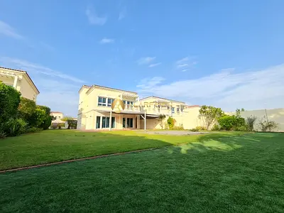 2Br+Maid | Prime Location | Community View