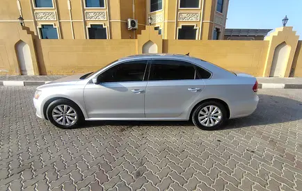 2014 Volkswagen PASSAT 照片 5