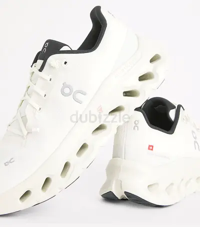 On Running Cloudnova white running shoes - used, size not specified