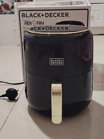Black and Decker Air Fryer 4.5L - Like New