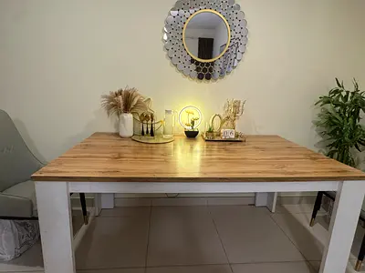 Dinning table 6 seater very good condition and reasonable price