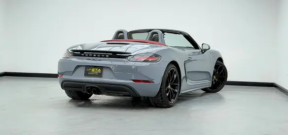 2024 Porsche 718 photo 4
