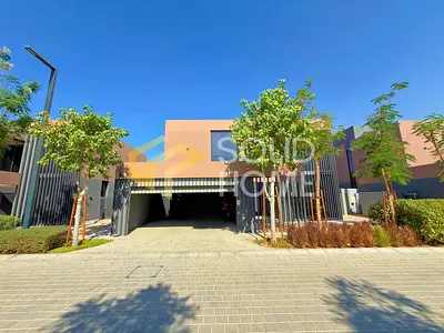 Standalone with pool| Eligible for Mortgage