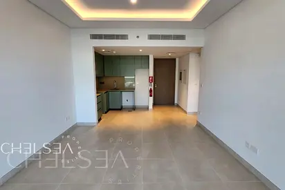 BRAND-NEW | PRIME LOCATION | LOW FLOOR