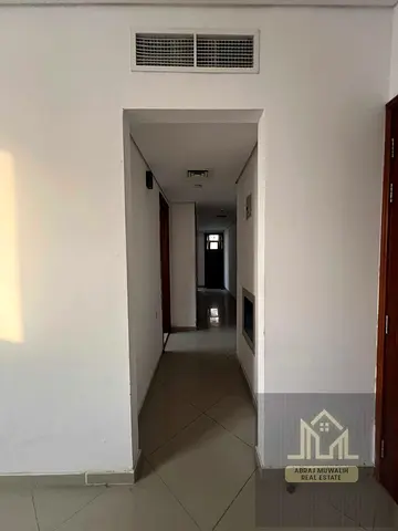 LUXURY 2BHK AVAILABLE YEARLY READY TO MOVE SHARJAH MUWAILEH FOR FAMILY BIG SIZE APARTMENT 2BATH