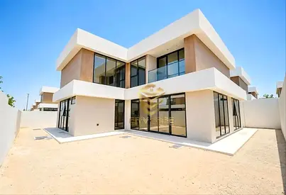 فيلا ضخمة مستقلة بـ 3 غرف/فاخرة/سعر مغر/تملك حر
