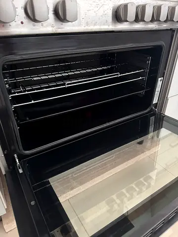 Hoover 5-burner free standing cooker - new working condition
